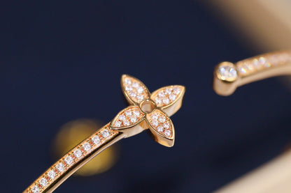 [Max Jewelry ]IDYLLE PINK GOLD OPEN BRACELET DIAMOND PAVED