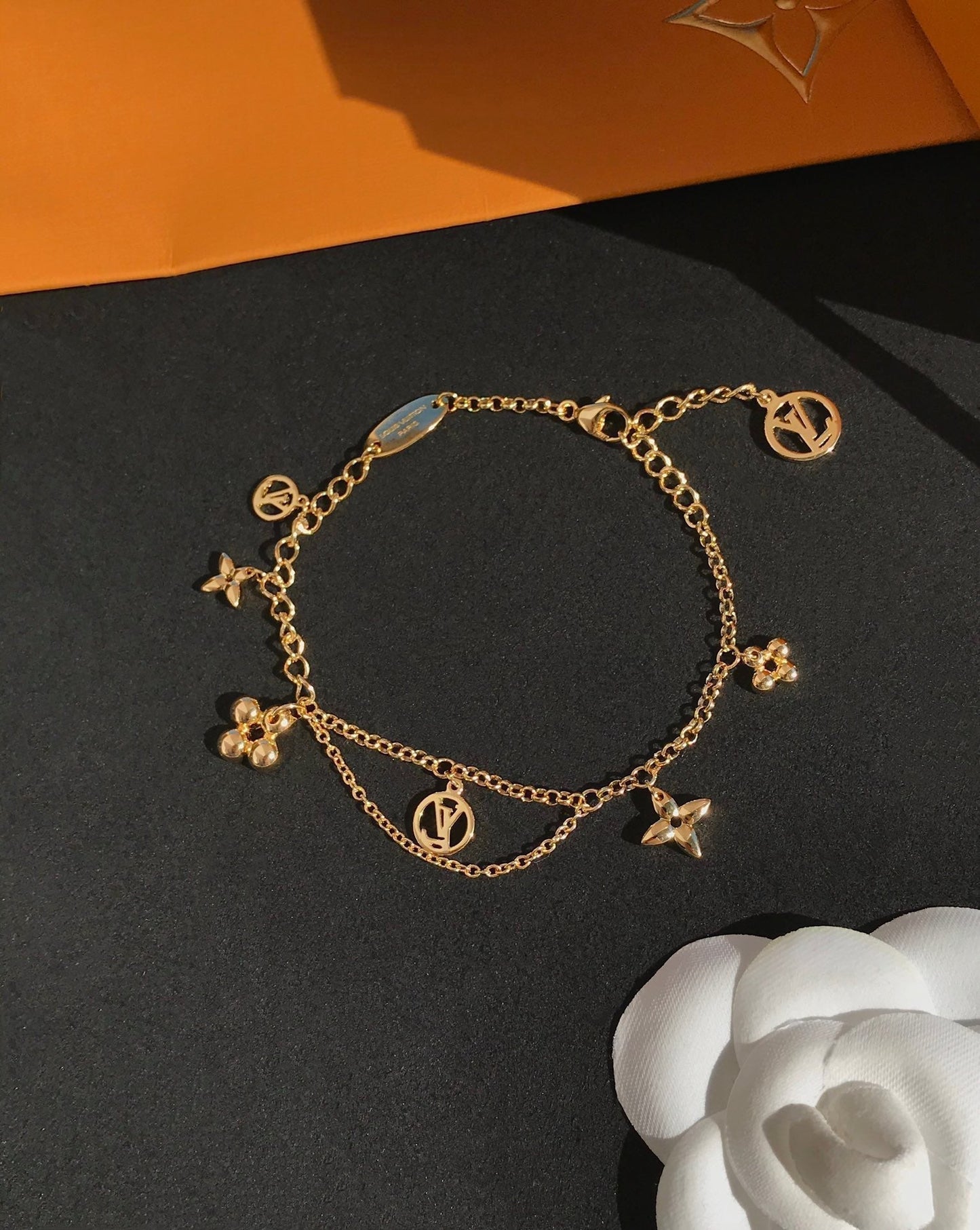 [Max Jewelry ]BLOOMING PINK GOLD MOP BRACELET