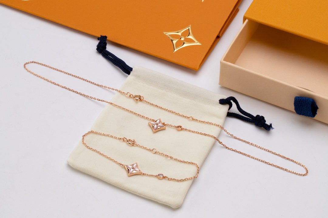 [Max Jewelry ]STAR PINK MOP 1 DIAMOND PINK GOLD NECKLACE
