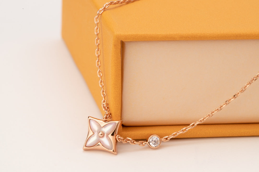 [Max Jewelry ]STAR PINK MOP 1 DIAMOND PINK GOLD NECKLACE
