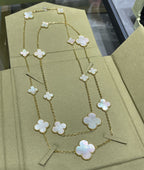[Plus&Max]CLOVER 16 MOTIF WHITE MOP GOLD NECKLACE