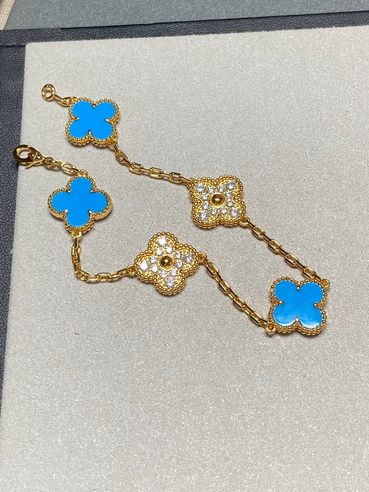 [Max Jewelry ] CLOVER 5 MOTIF BLUE AGATE BRACELET COLLECTION