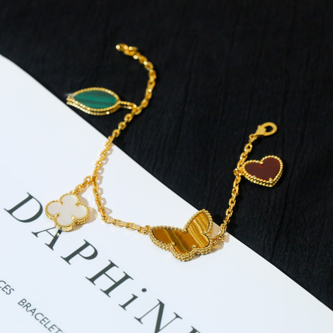 [Max Jewelry ]LUCKY SPRING 5 MOTIF GOLD BRACELET