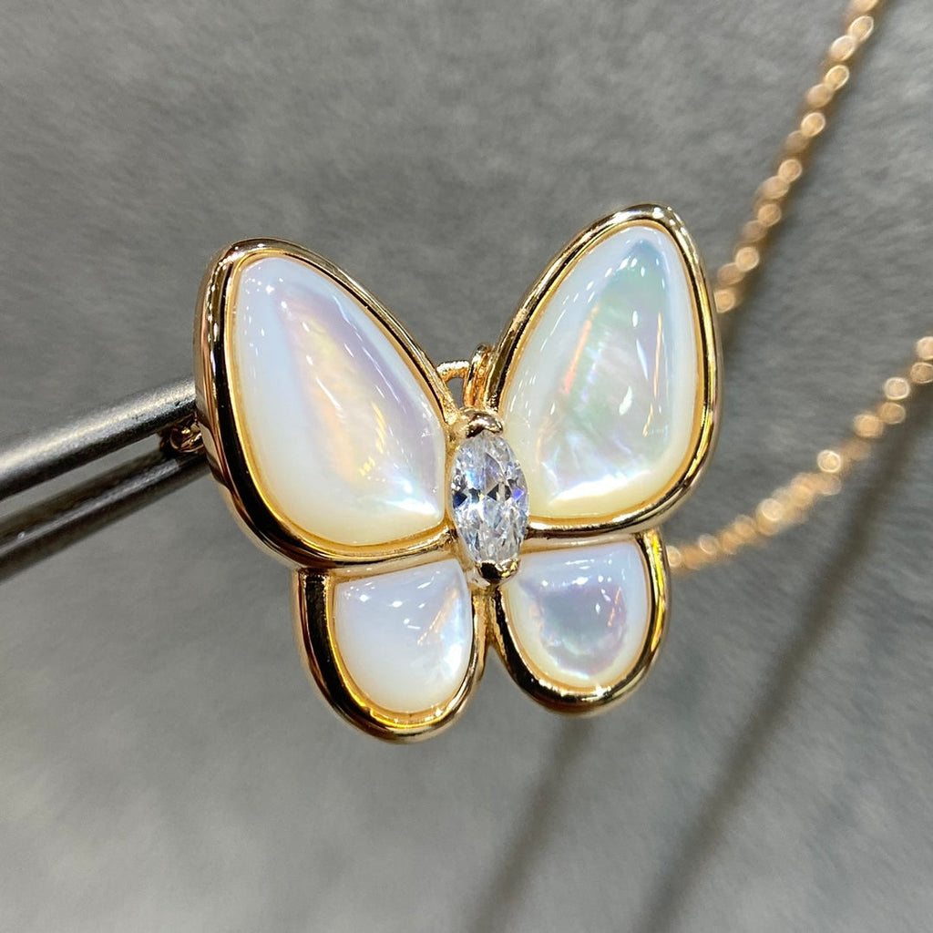 [Plus&Max]BUTTERFLY MOP DIAMOND NECKLACE