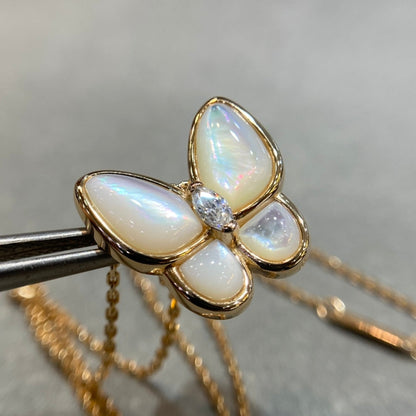 [Max Jewelry ]BUTTERFLY MOP DIAMOND NECKLACE