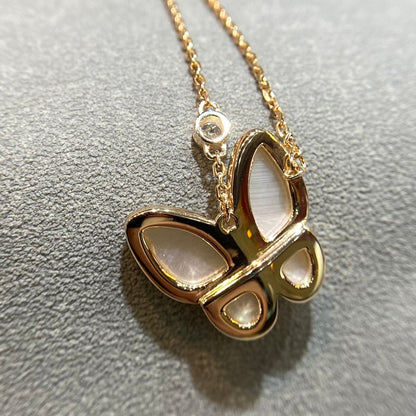 [Max Jewelry ]BUTTERFLY MOP DIAMOND NECKLACE