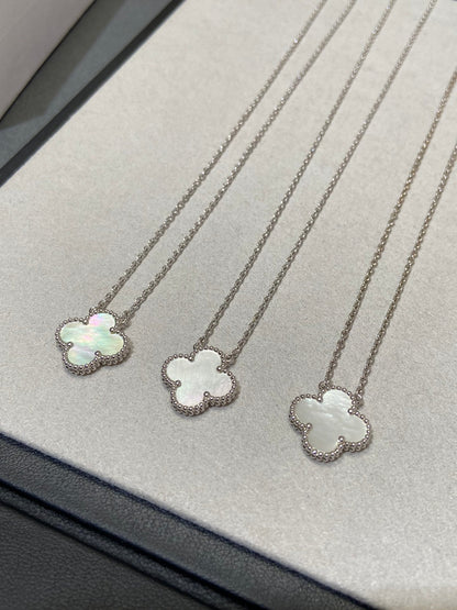 [Max Jewelry ]CLOVER MEDIUM SILVER WHITE MOP NECKLACE