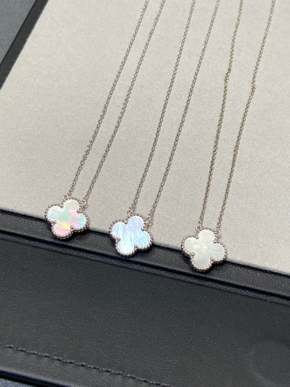 [Max Jewelry ]CLOVER MEDIUM SILVER WHITE MOP NECKLACE