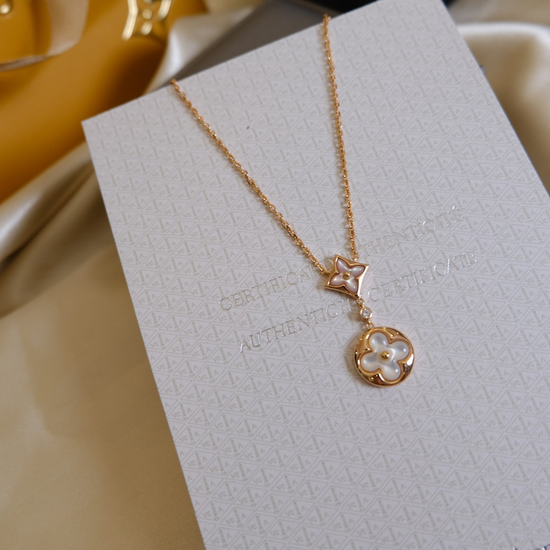 [Max Jewelry ]STAR AND SUN WHITE MOP 2 MOTIF PINK GOLD NECKLACE
