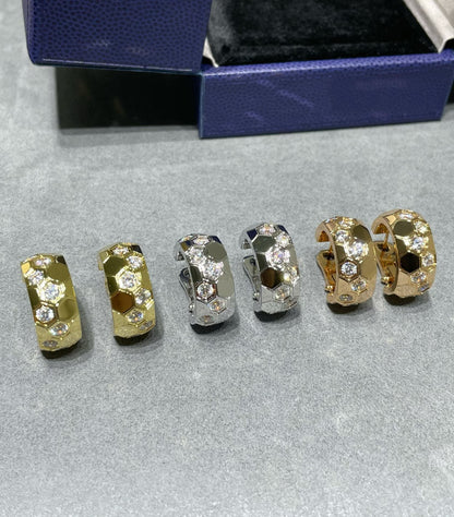 [Max Jewelry ]BEE LOVE DIAMOND HOOP EARRINGS