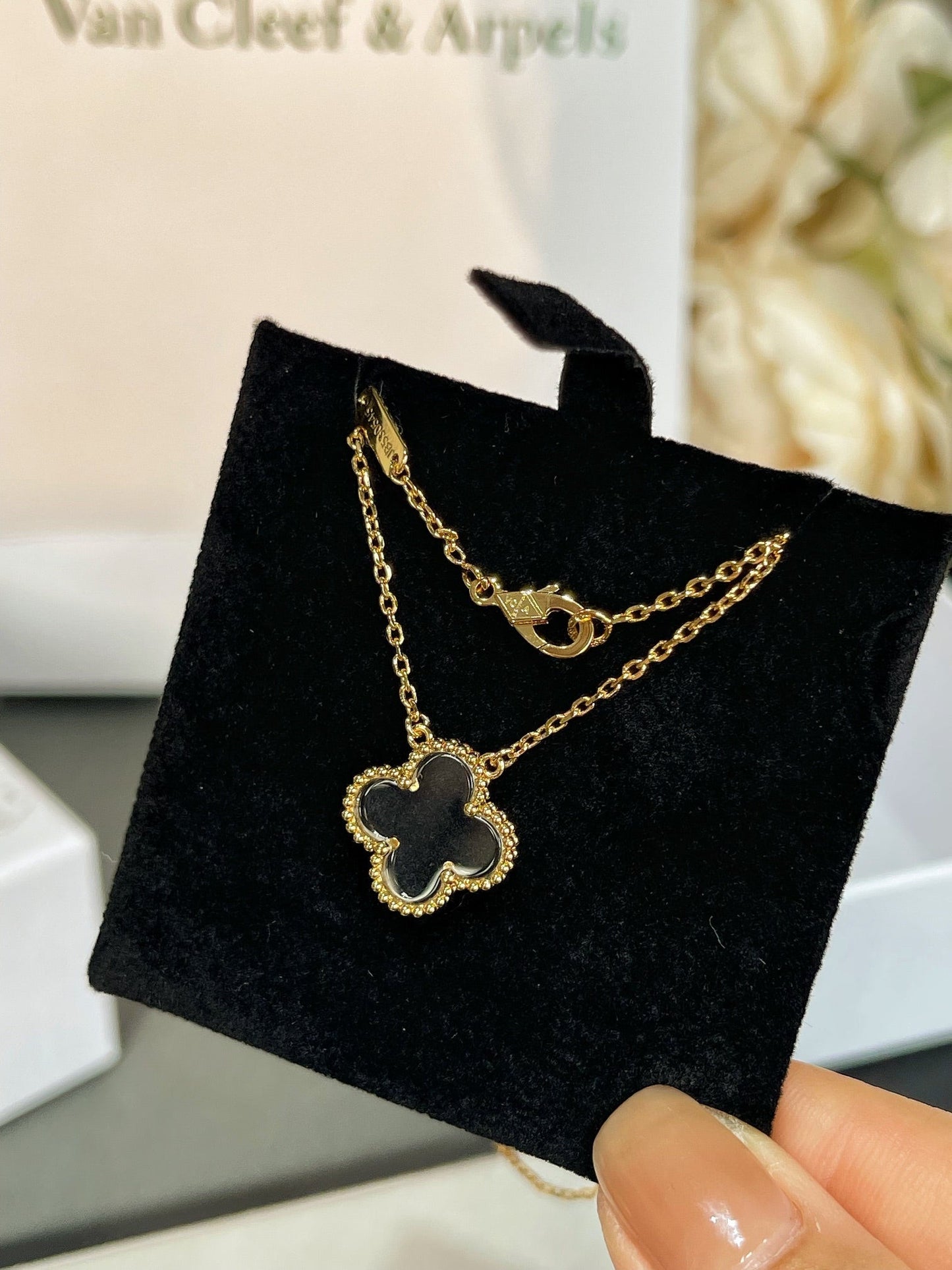[Max Jewelry ]CLOVER ROCK CRYSTAL ROSE GOLD NECKLACE