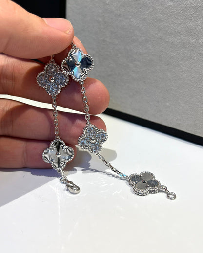 [Max Jewelry ] CLOVER 5 MOTIF LASER BRACELET COLLECTION