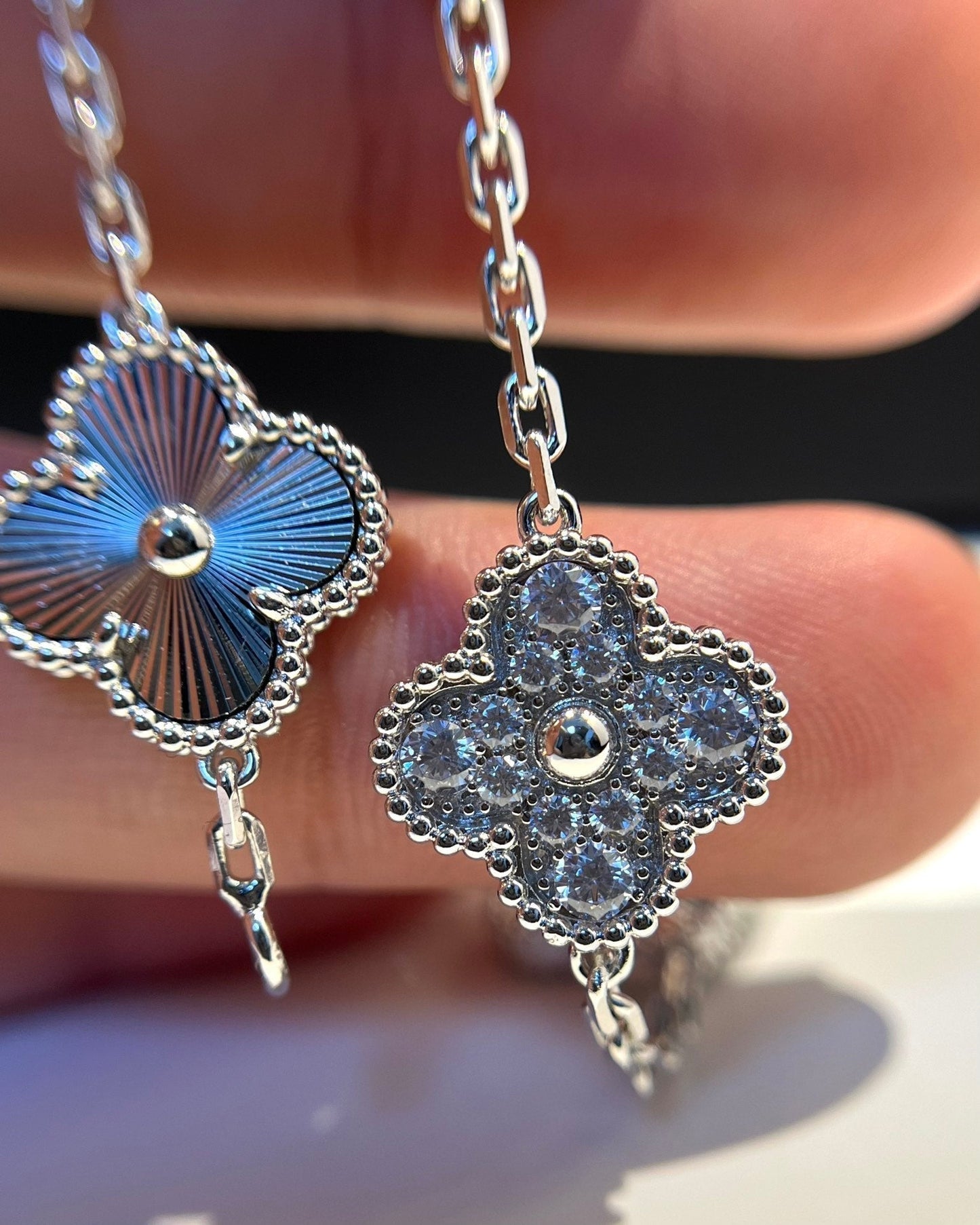 [Max Jewelry ] CLOVER 5 MOTIF LASER BRACELET COLLECTION