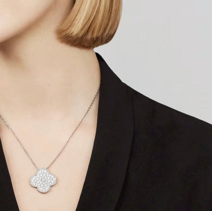[Max Jewelry ]CLOVER 25MM LARGE PENDANT DIAMOND PAVED SILVER NECKLACE
