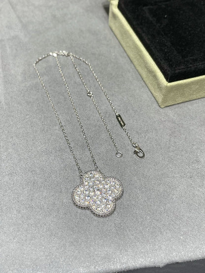[Max Jewelry ]CLOVER 25MM LARGE PENDANT DIAMOND PAVED SILVER NECKLACE