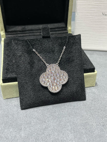 [Max Jewelry ]CLOVER 25MM LARGE PENDANT DIAMOND PAVED SILVER NECKLACE