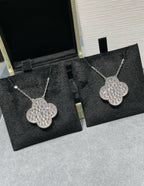 [Plus&Max]CLOVER 25MM LARGE PENDANT DIAMOND PAVED SILVER NECKLACE