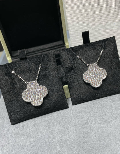 [Max Jewelry ]CLOVER 25MM LARGE PENDANT DIAMOND PAVED SILVER NECKLACE