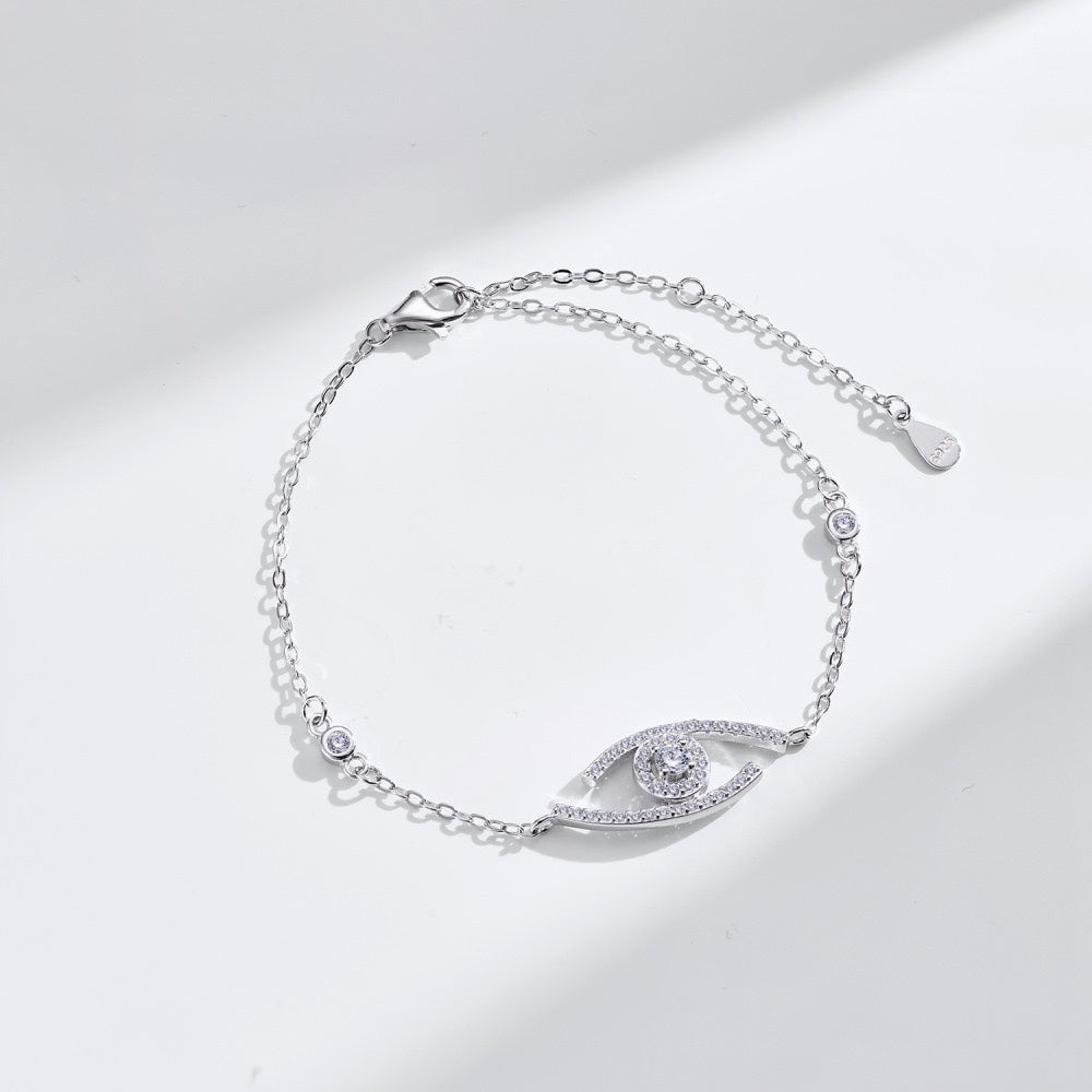 [Max Jewelry]Lucky Eye Pave-Set Diamond Bracelet