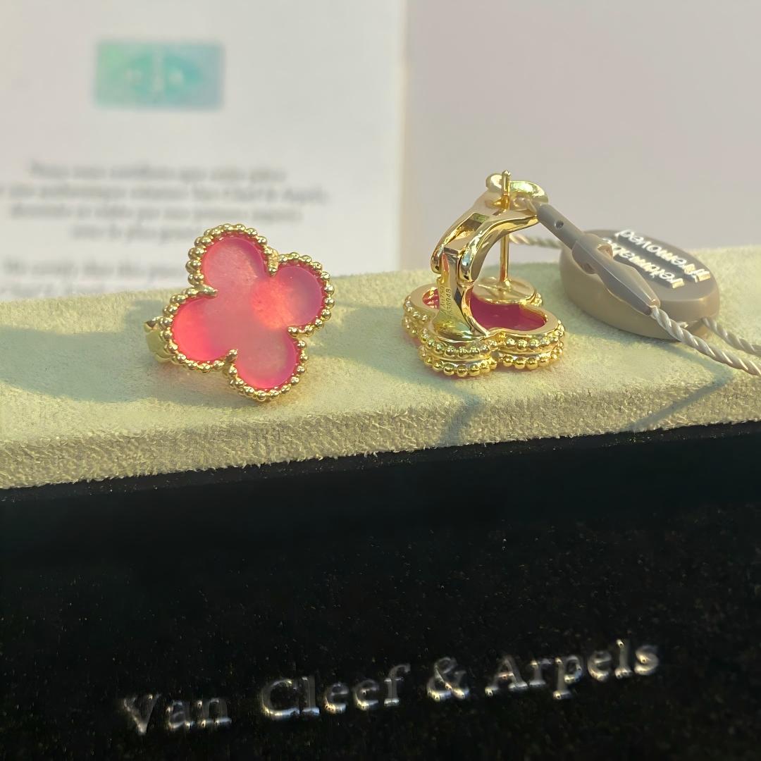 [Max Jewelry]NEW CLOVER 15MM PINK ENAMEL STUD EARRINGS