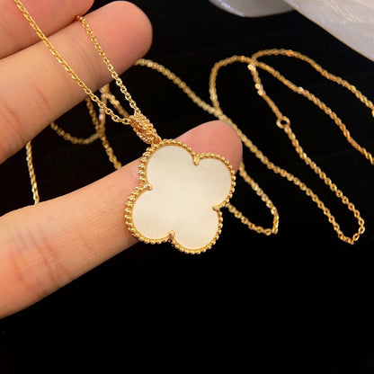 [Max Jewelry ]CLOVER 25MM MOP LARGE PENDANT NECKLACE