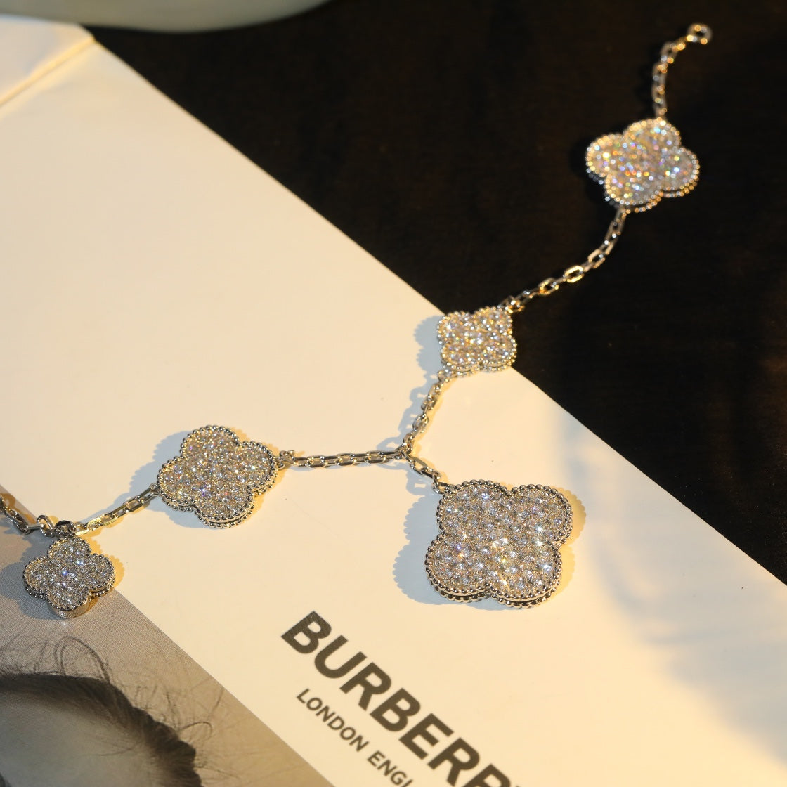 [Max Jewelry ]CLOVER BRACELET 5 MOTIF SILVER DIAMOND PAVED