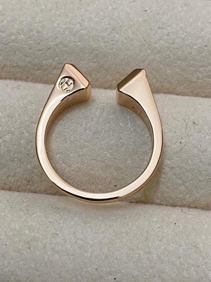 [Max Jewelry]THE CONE RIVET RING IS OPEN AND ONE SIZE FITS ALL