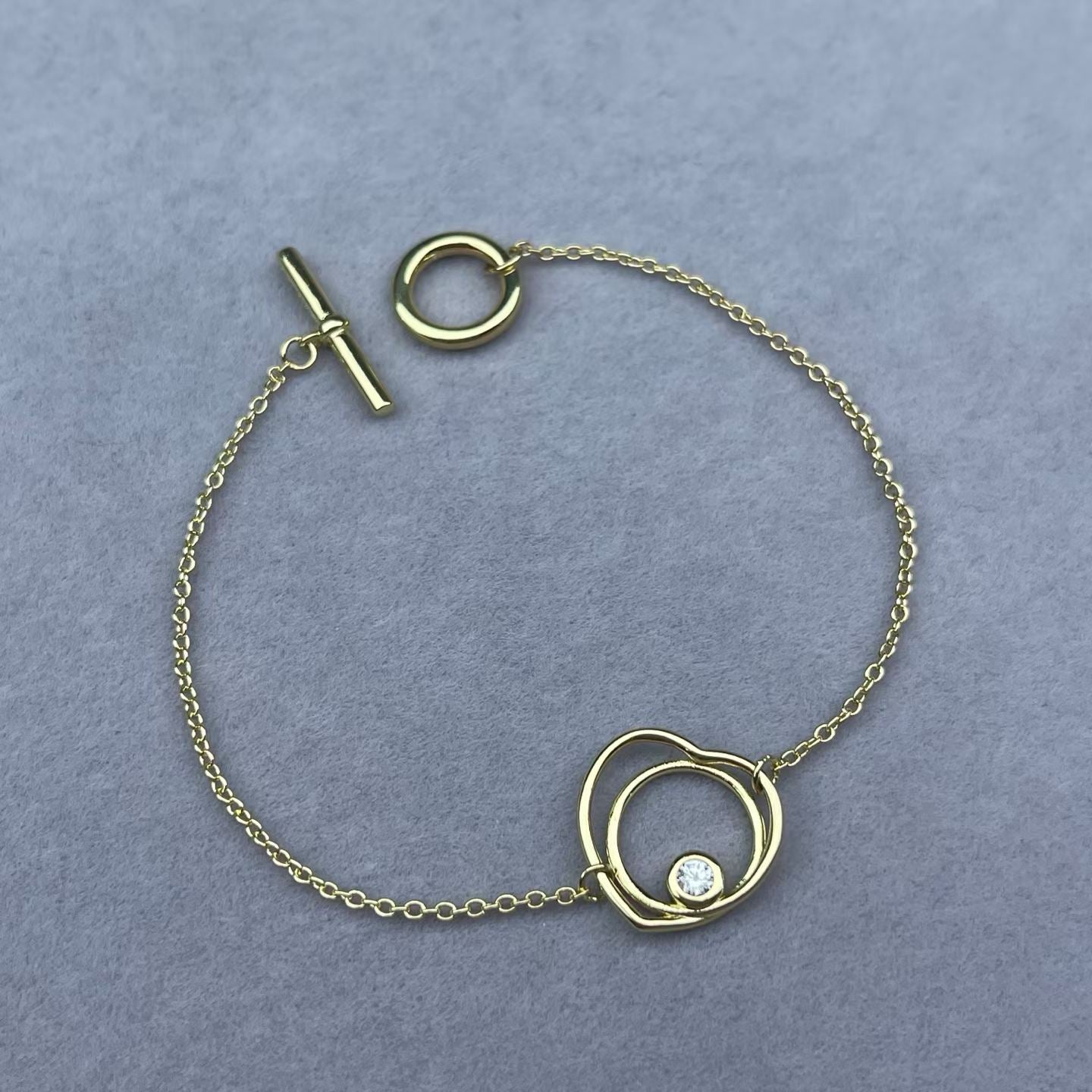 [Max Jewelry]HOLLOW HEART SINGLE DIAMOND BRACELET