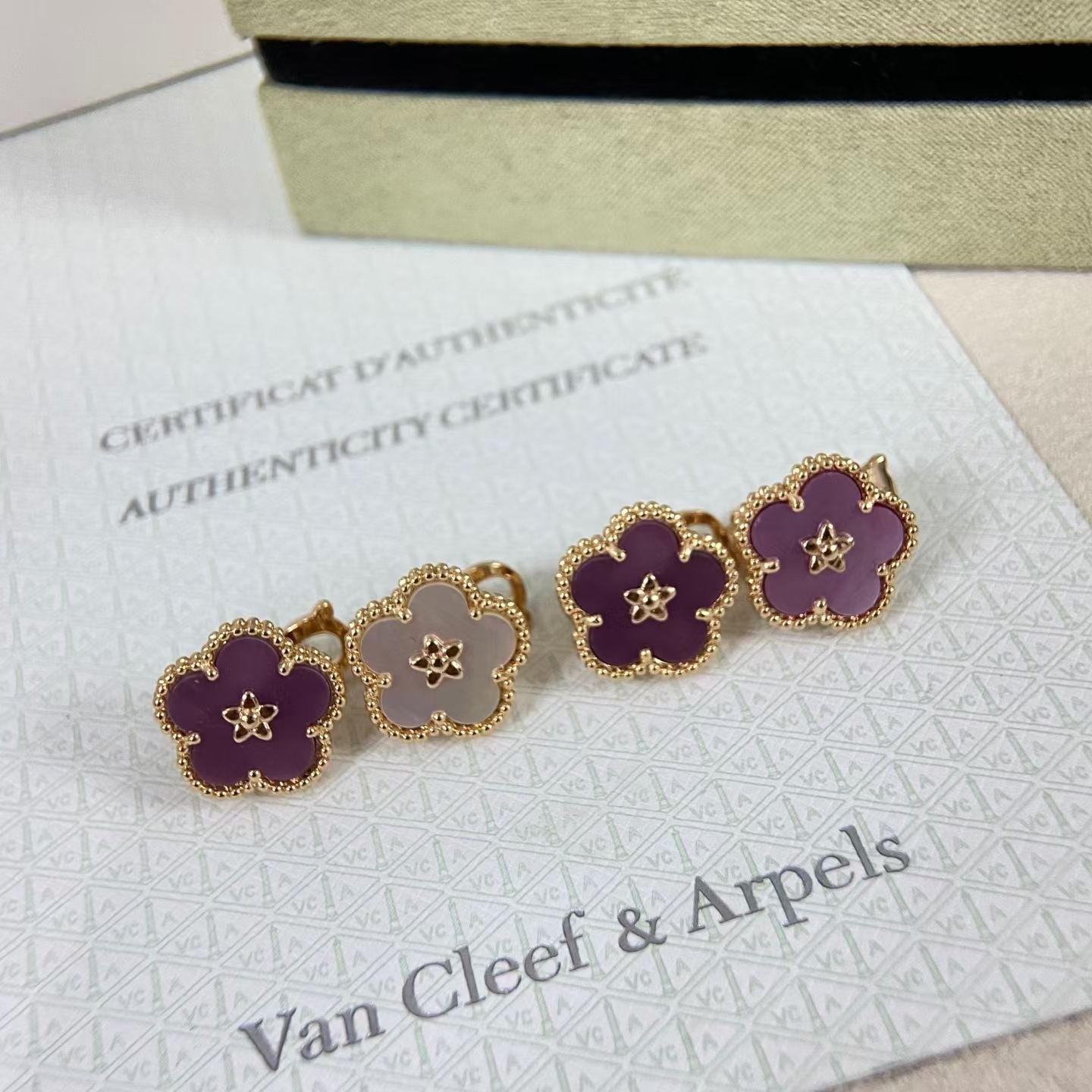 [Max Jewelry]NEW PURPLE PLUM FRAGRANCE PLUM BLOSSOM GOLD EARRINGS