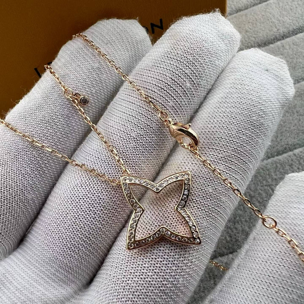 [Plus&Max]FOUR-LEAF CLOVER OPENWORK NECKLACE