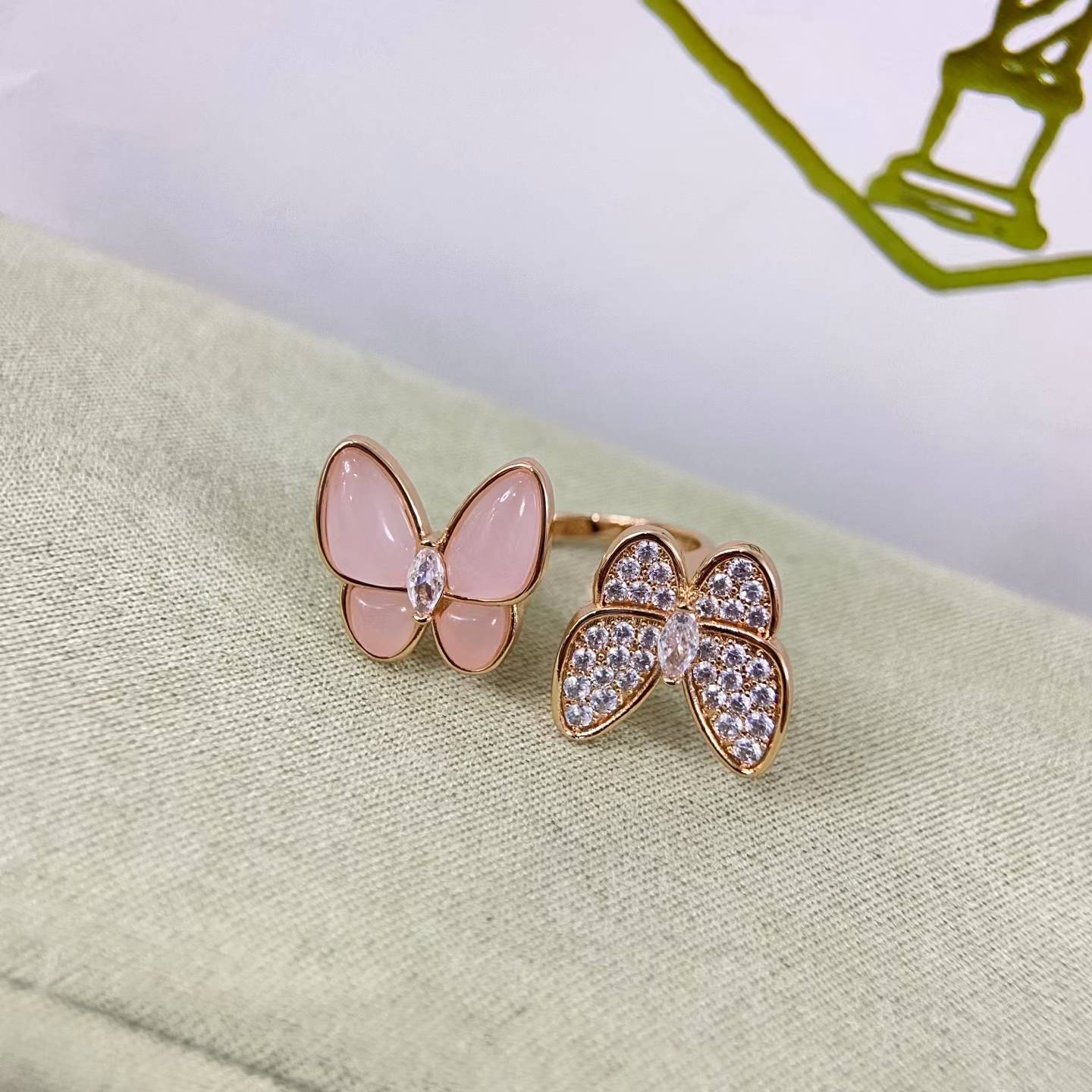 [Max Jewelry]TWIN BUTTERFLY NEW DIAMOND & PINK BUTTERFLY RING