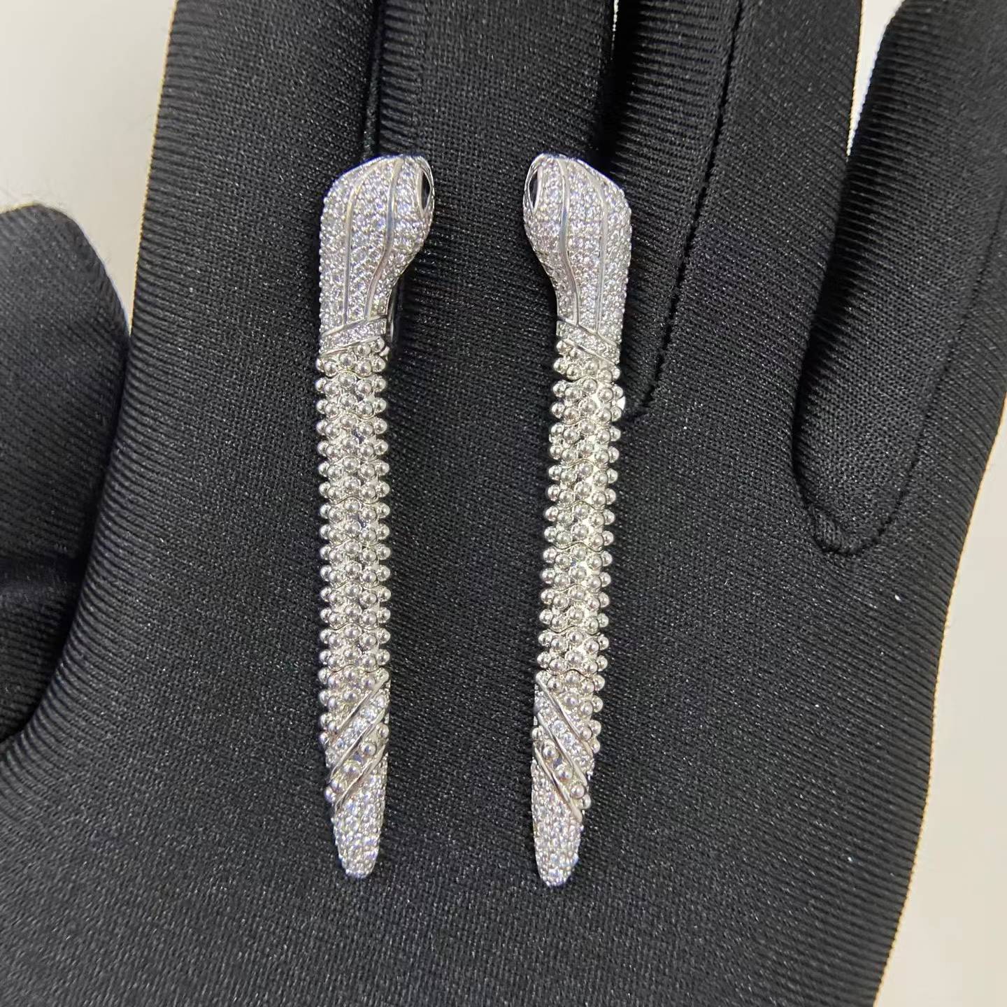 [Max Jewelry]DIAMOND-SET DEW DROP SERPENT SERIES SNAKE CLIP EARRINGS