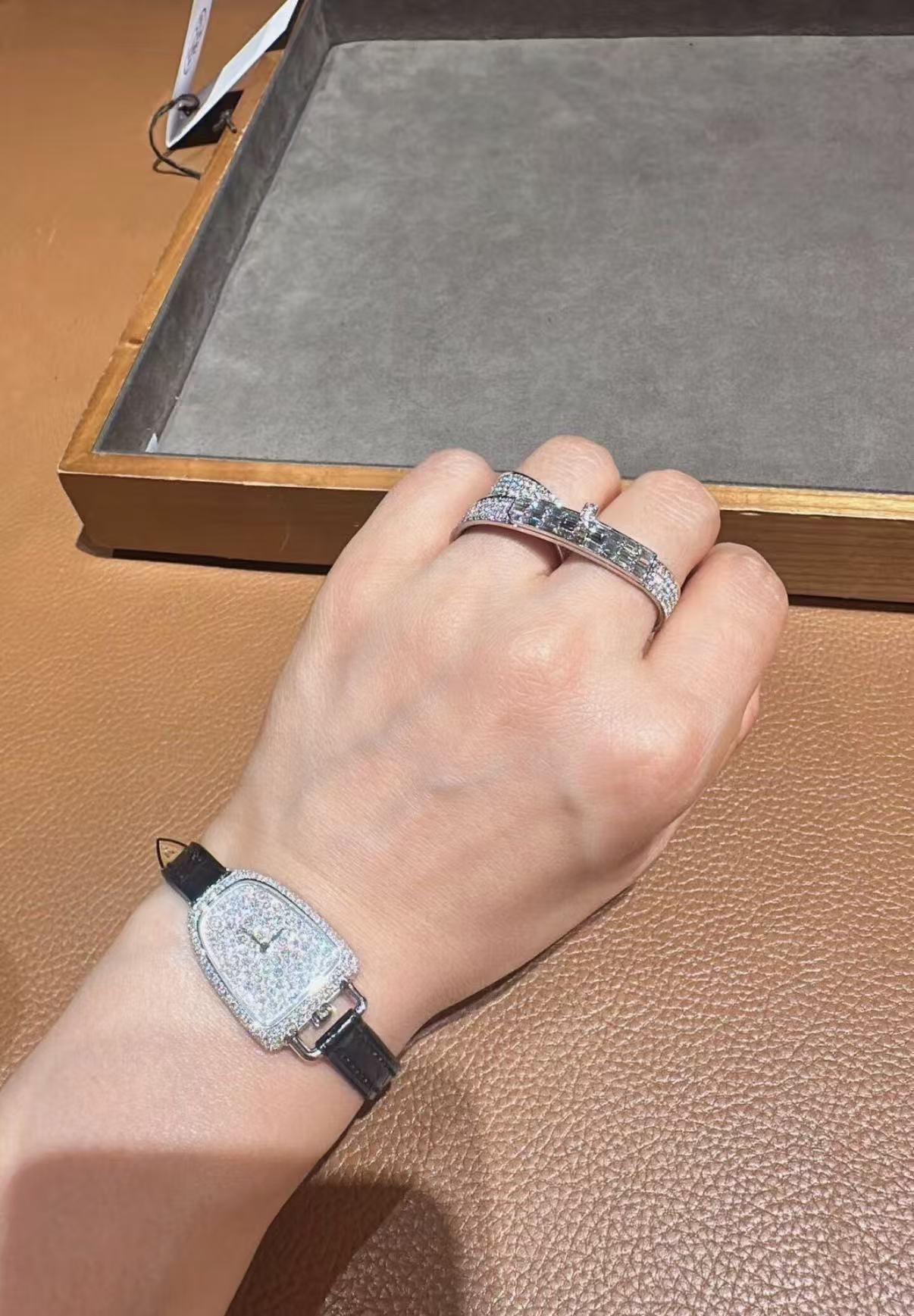 [Max Jewelry]NEW STYLE FULL CIRCLE DOUBLE DIAMOND RING