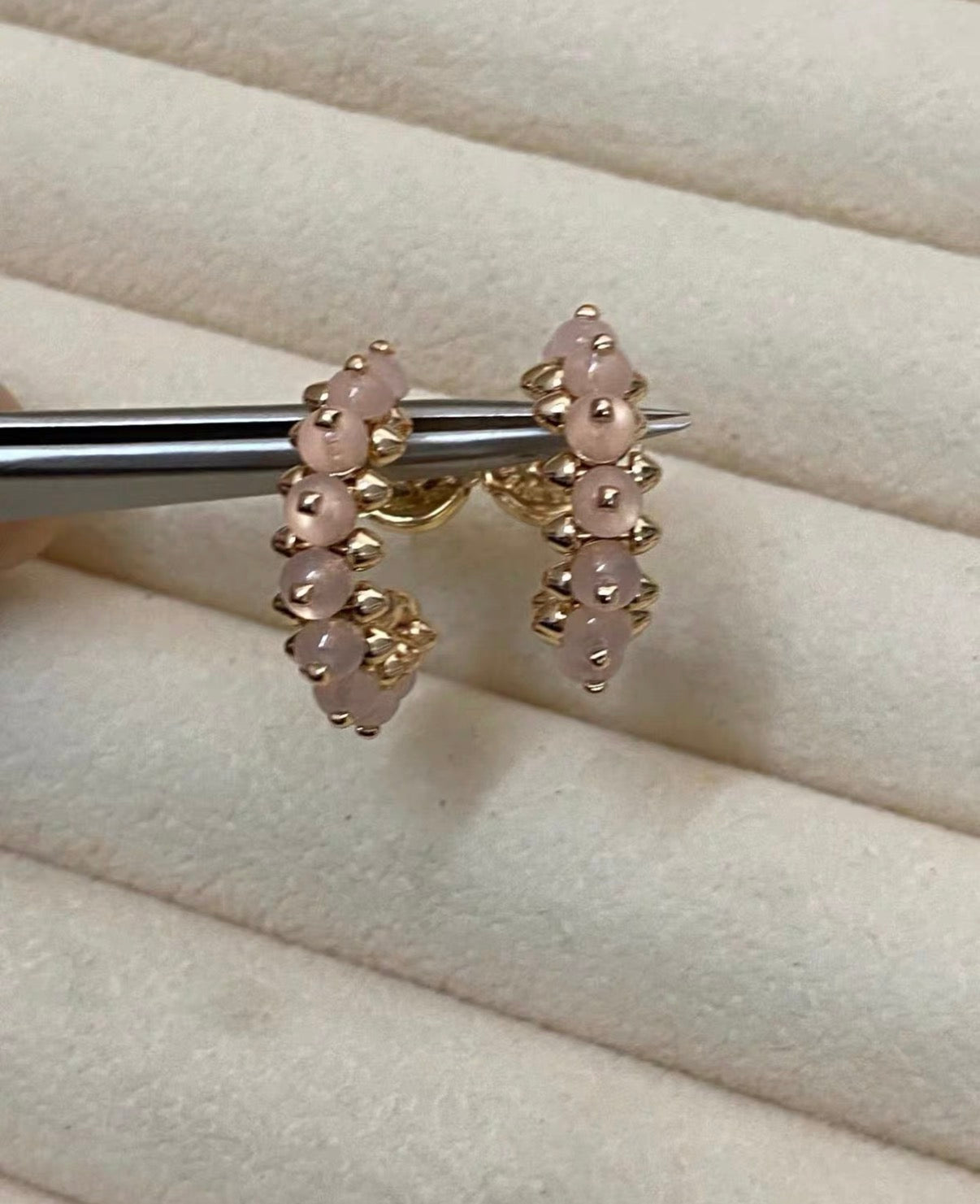 [Max Jewelry]CLASH COLLECTION AGATE CHALCEDONY STUD EARRINGS