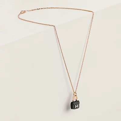 [Max Jewelry ]WOMEN'S HM AMULETTES CONSTANCE PENDANT NECKLACE