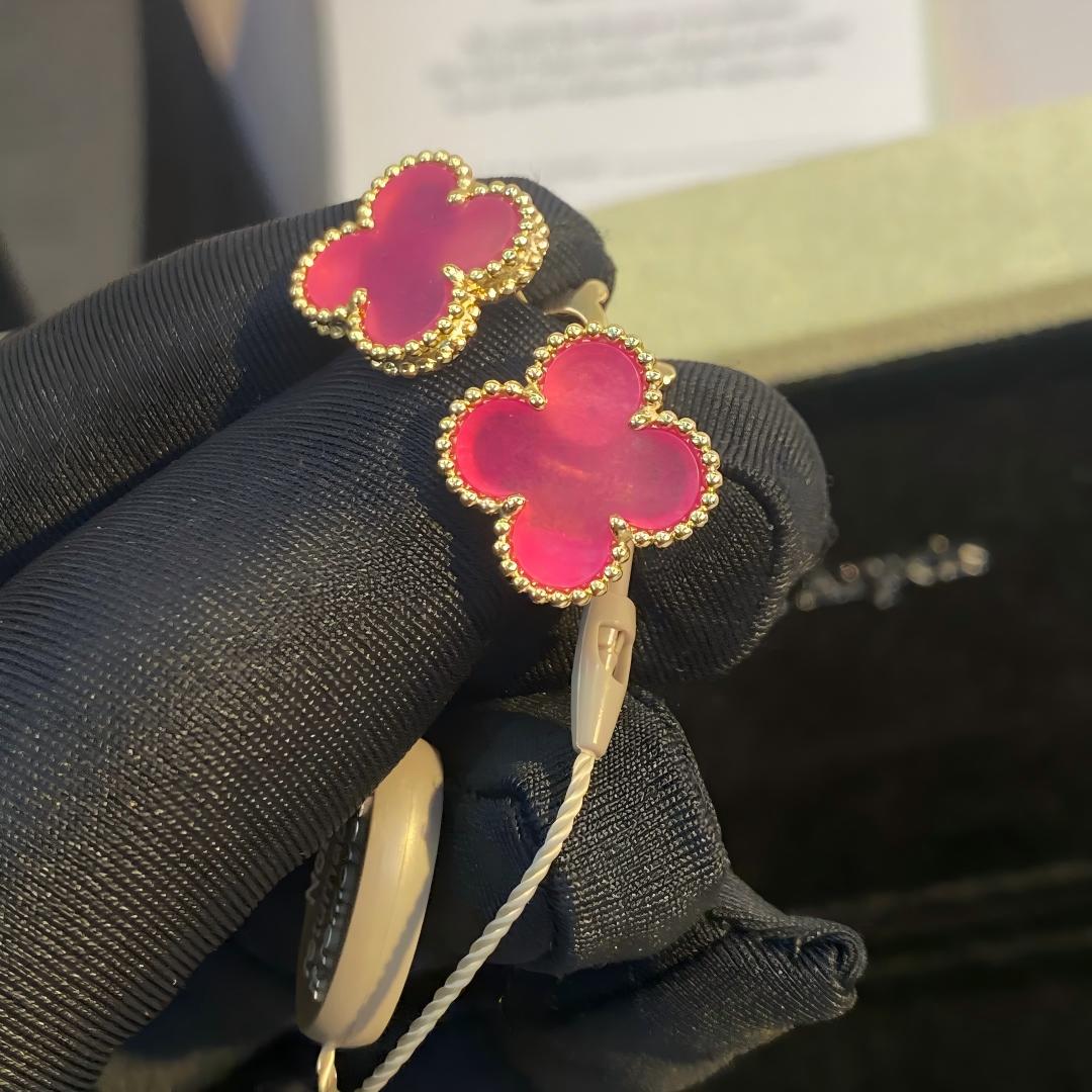 [Max Jewelry]NEW CLOVER 15MM PINK ENAMEL STUD EARRINGS