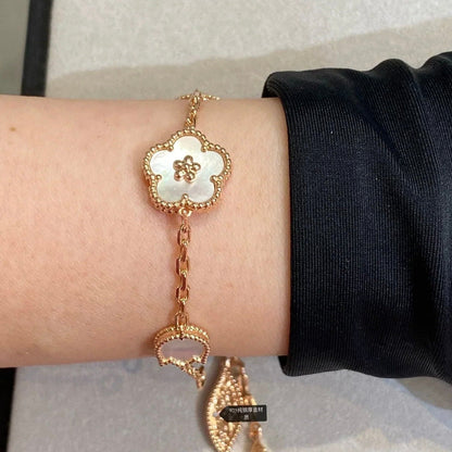 [Max Jewelry ]LUCKY SPRING 5 MOTIF BRACELET