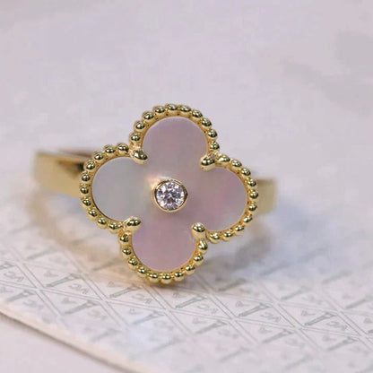 [Max Jewelry ]CLOVER PINK MOP RING GOLD DIAMOND