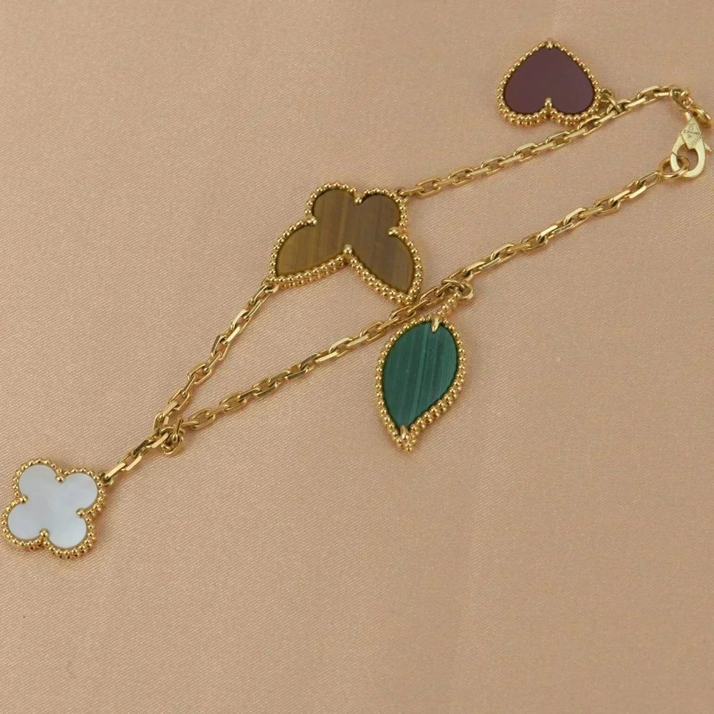 [Plus&Max]LUCKY SPRING 5 MOTIF GOLD BRACELET