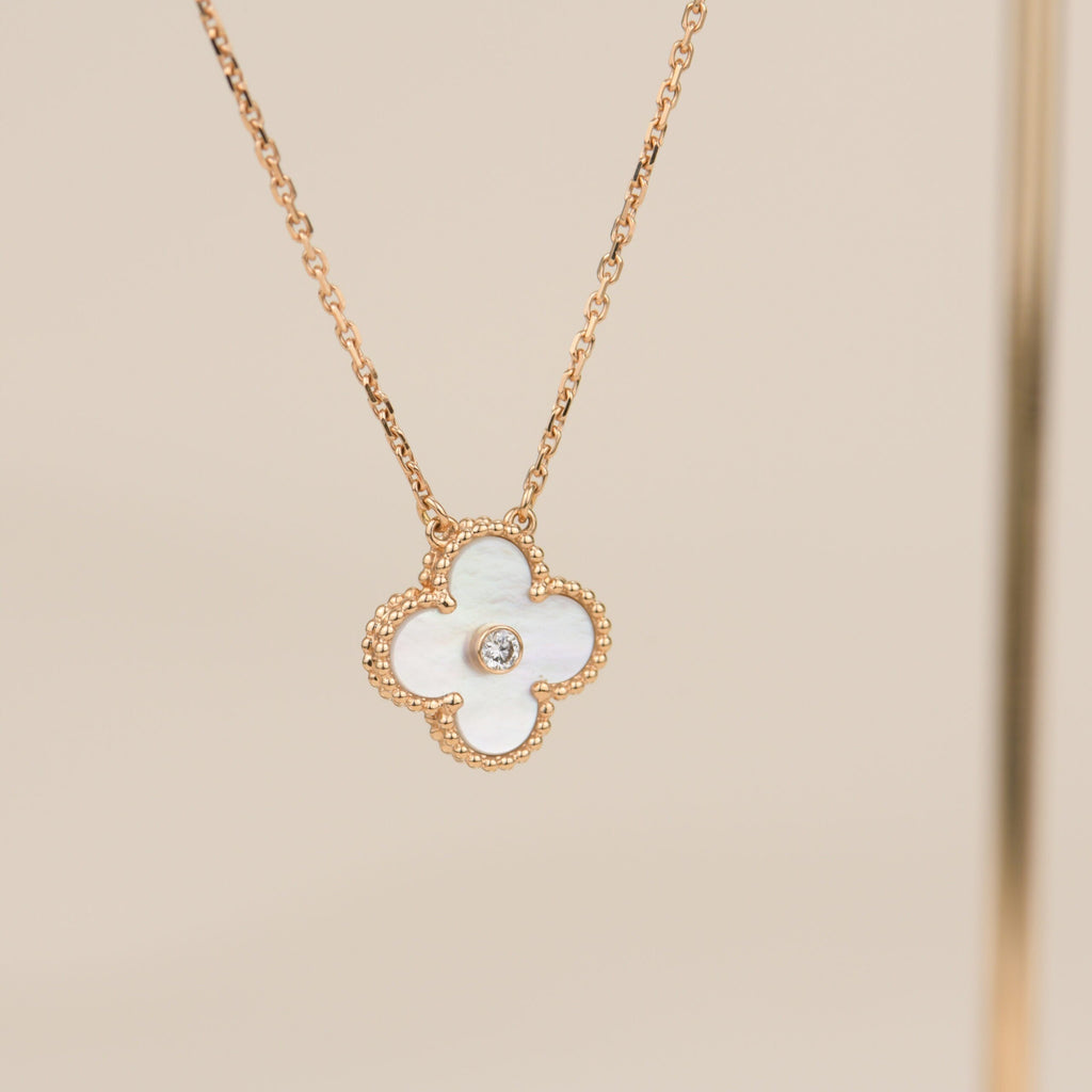 [Plus&Max]CLOVER 15MM DIAMOND WHITE FRITILLARIA NECKLACE