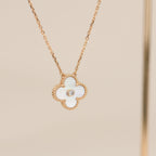 [Plus&Max]CLOVER 15MM DIAMOND WHITE FRITILLARIA NECKLACE