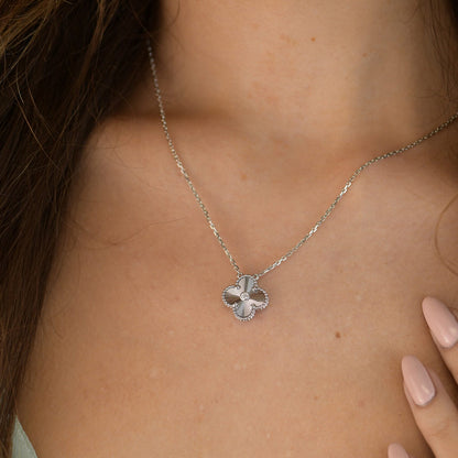 [Max Jewelry ]CLOVER  15MM DIAMOND LASER NECKLACE SILVER
