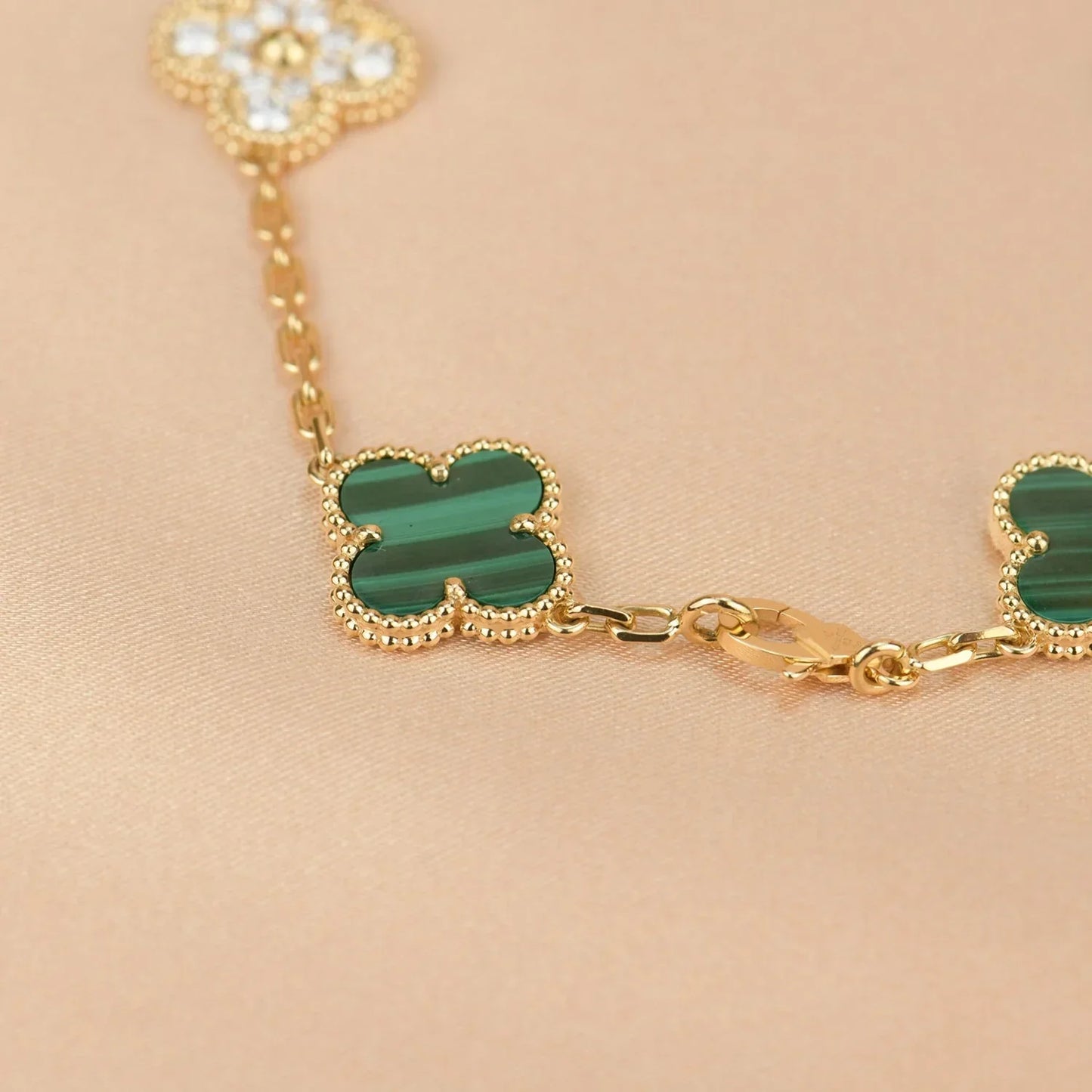 [Max Jewelry ] CLOVER 5 MOTIF MALACHITE BRACELET COLLECTION