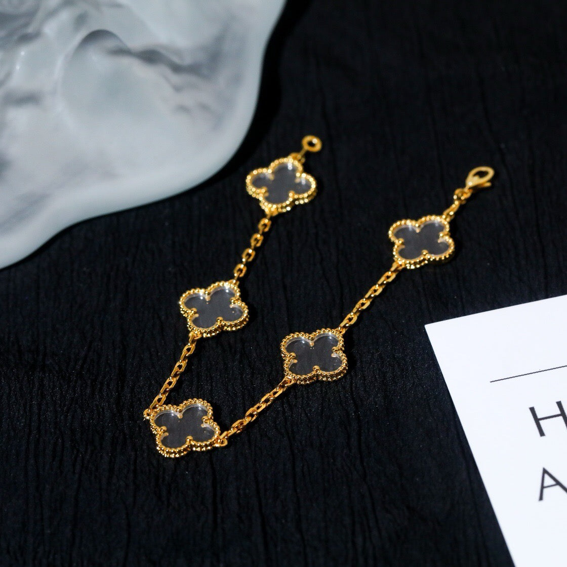[Max Jewelry ]CLOVER 5 MOTIF ROCK CRYSTAL BRACELET