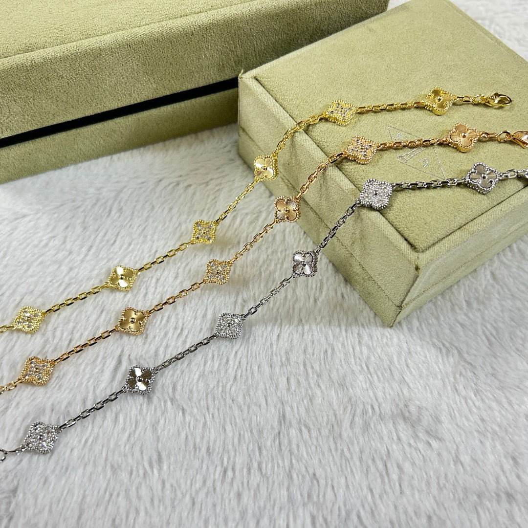 [Max Jewelry ]CLOVER 6 MOTIF DIAMOND LASER BRACELET