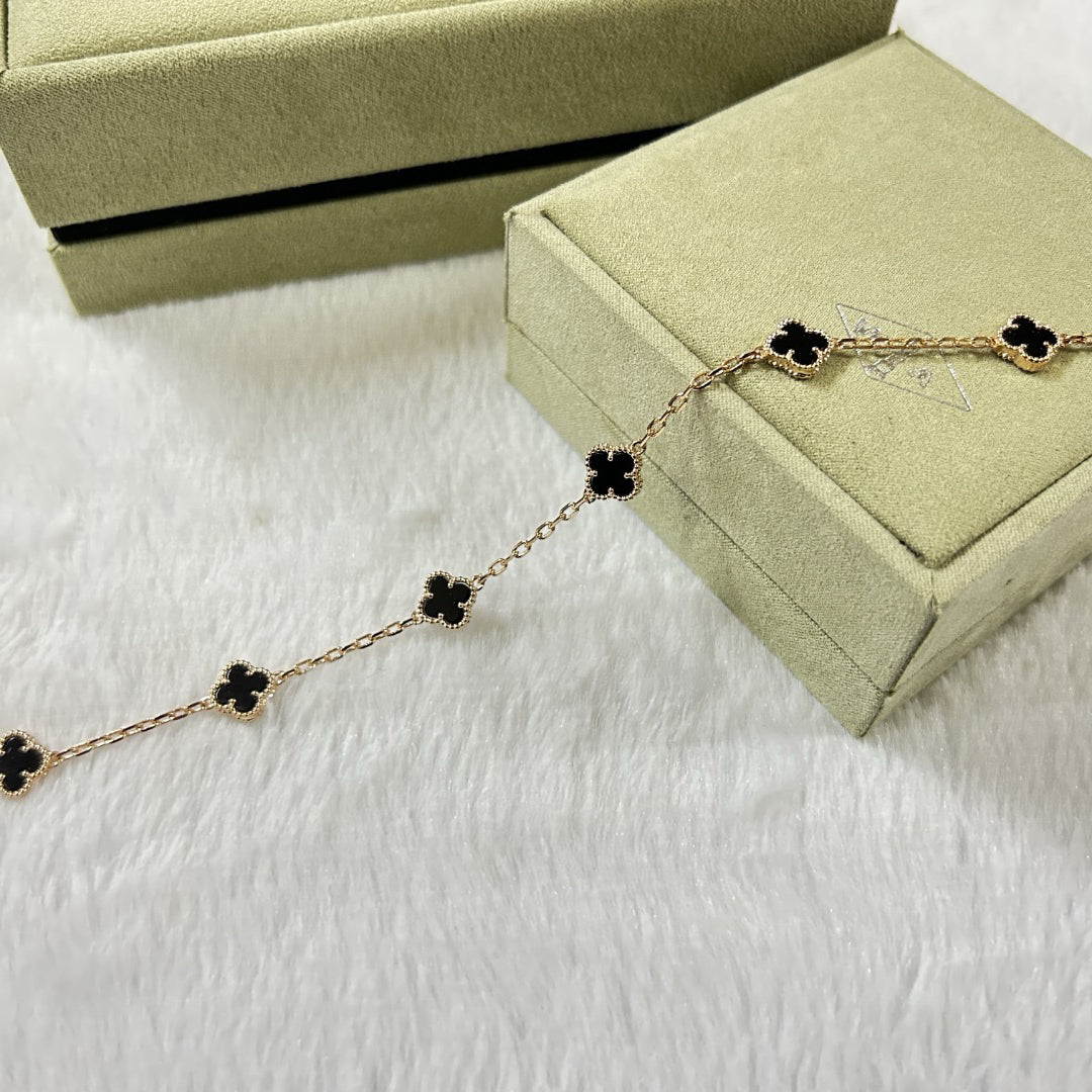 [Max Jewelry ]CLOVER 6 MOTIF  ONYXS BRACELET