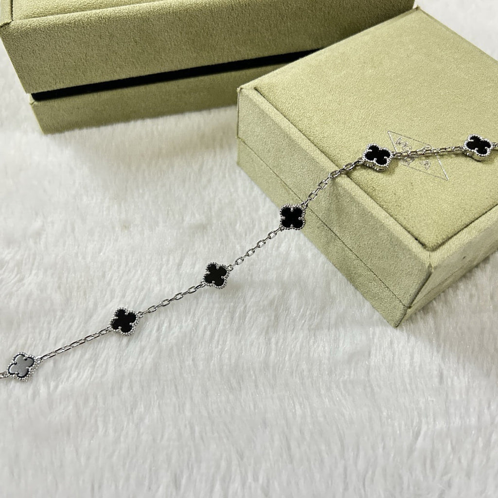 [Plus&Max]CLOVER 6 MOTIF  ONYXS BRACELET