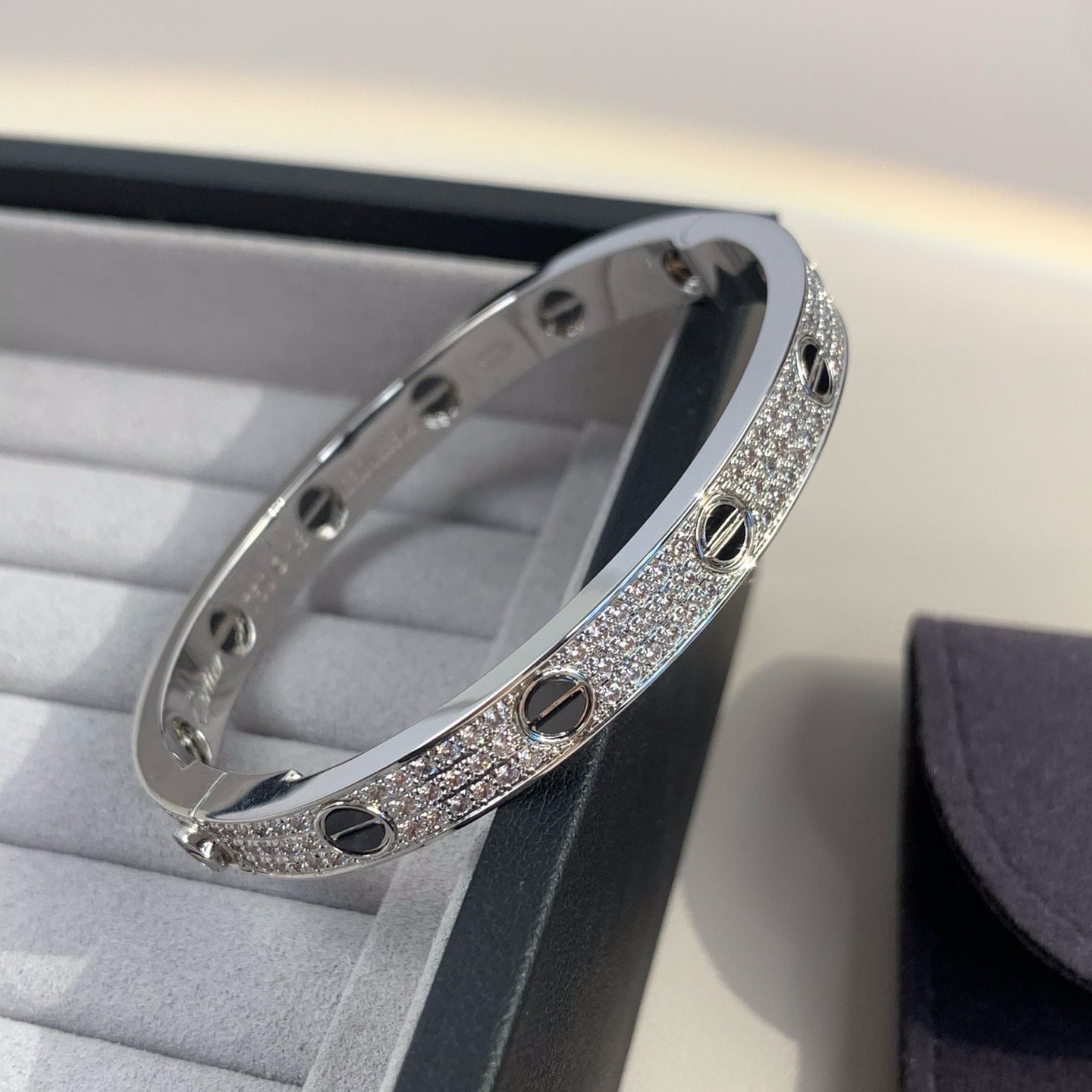 [Max Jewelry ]LOVE BRACELET 6.1MM DIAMOND-PAVED CERAMIC
