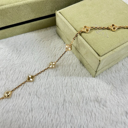 [Max Jewelry ]CLOVER 6 MOTIF DIAMOND BRACELET