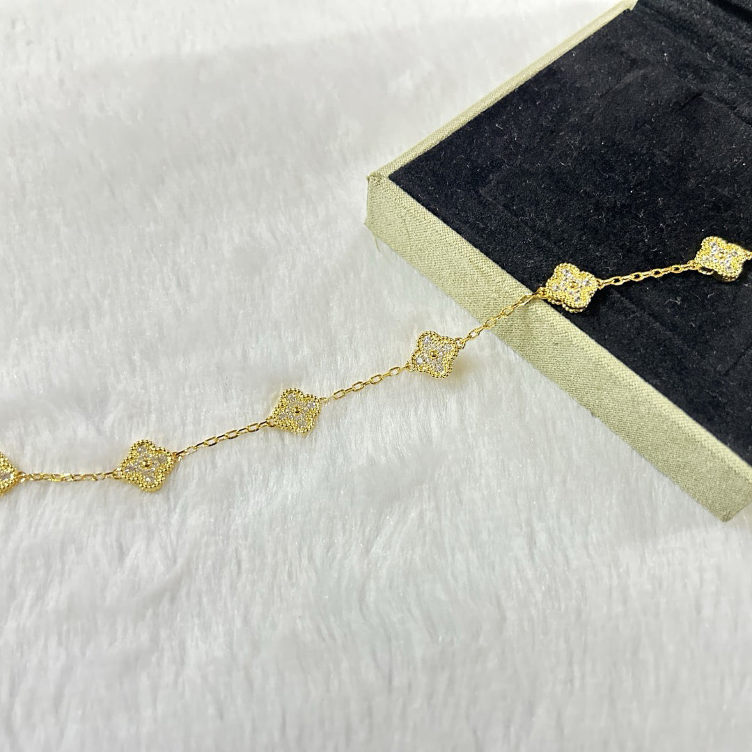 [Max Jewelry ]CLOVER 6 MOTIF DIAMOND BRACELET